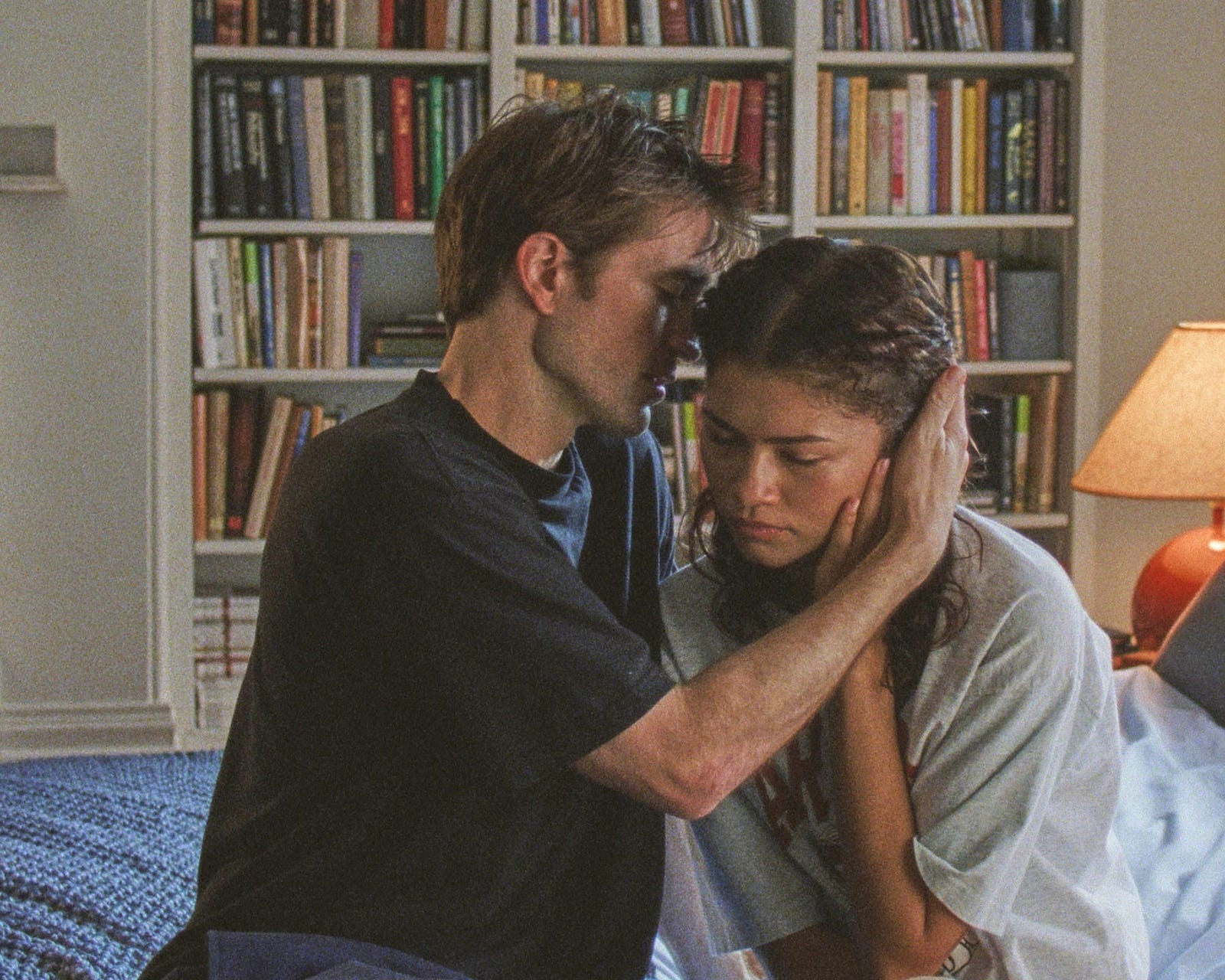 “O Drama”, de Kristoffer Borgli, retrata o pré-matrimônio como uma espiral de constrangimento e crise emocional